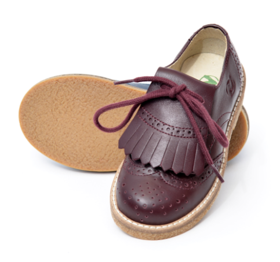 college brogue shoes with flap